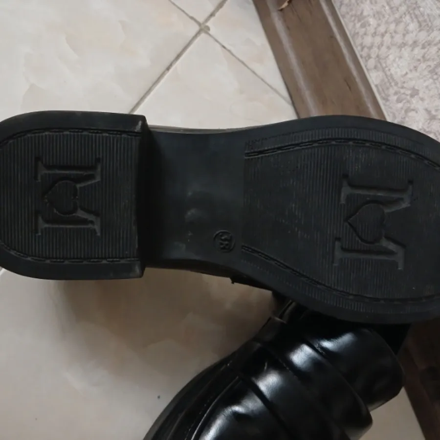 کفش لوفر