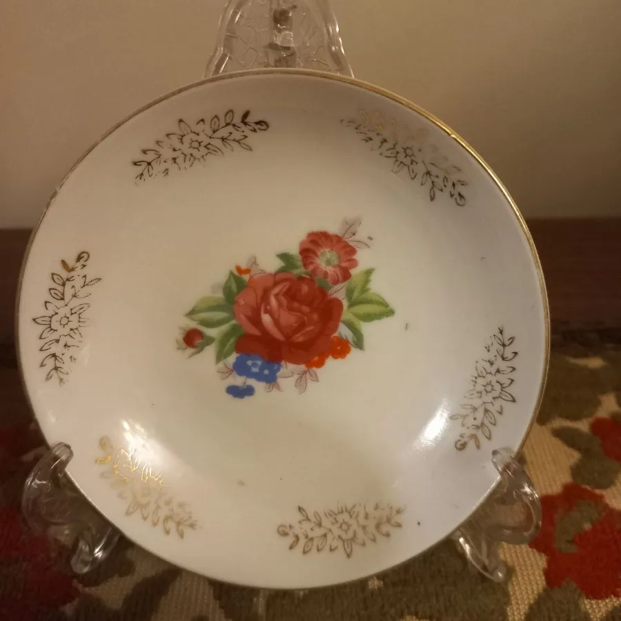 نعلبکی قدیمی ژاپنی