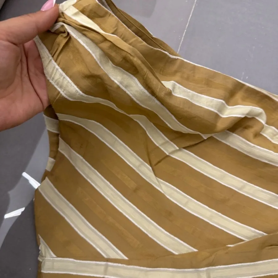 تا پ zara