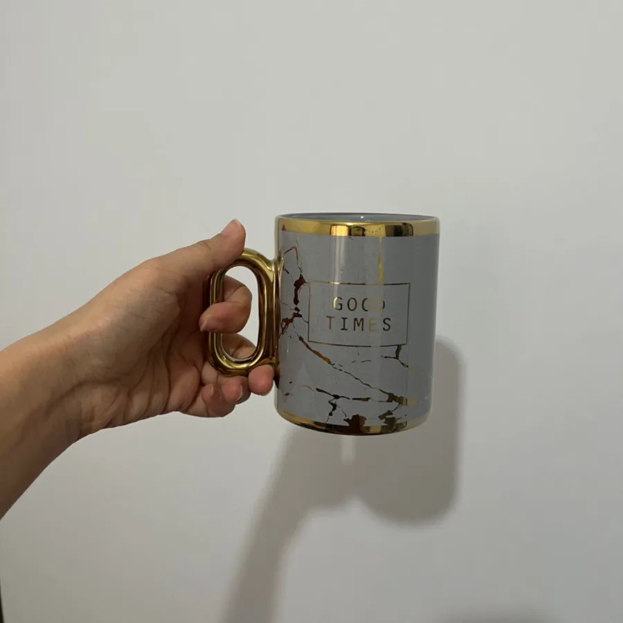 ماگ دسته طلایی
