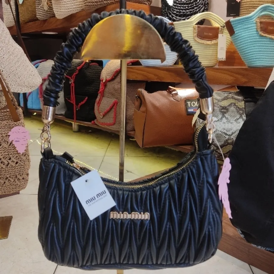 کیف miu miu