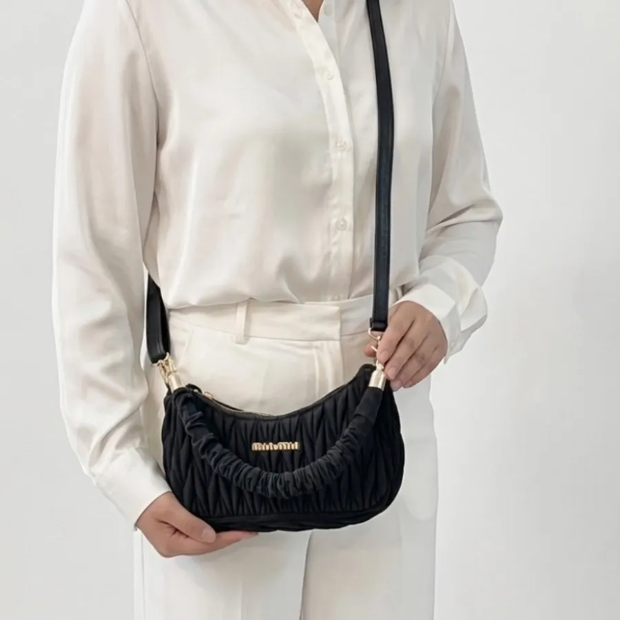 کیف miu miu