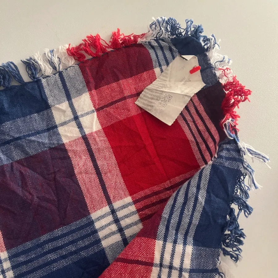 دستمال / رومیزی