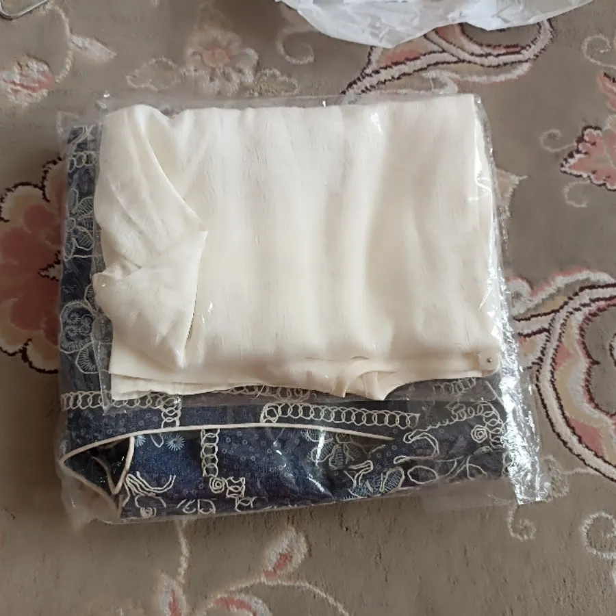 وست جین با شومیز