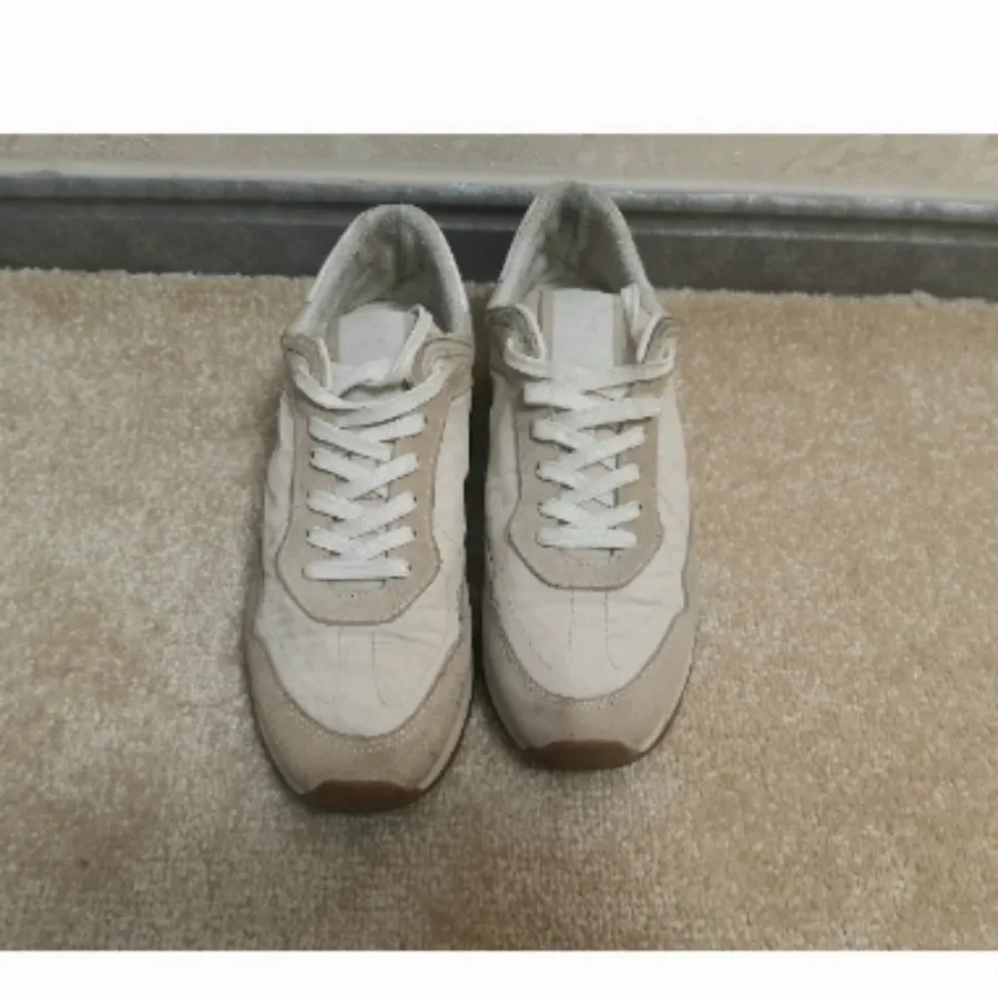 کفش زارا اصل کرمی 40