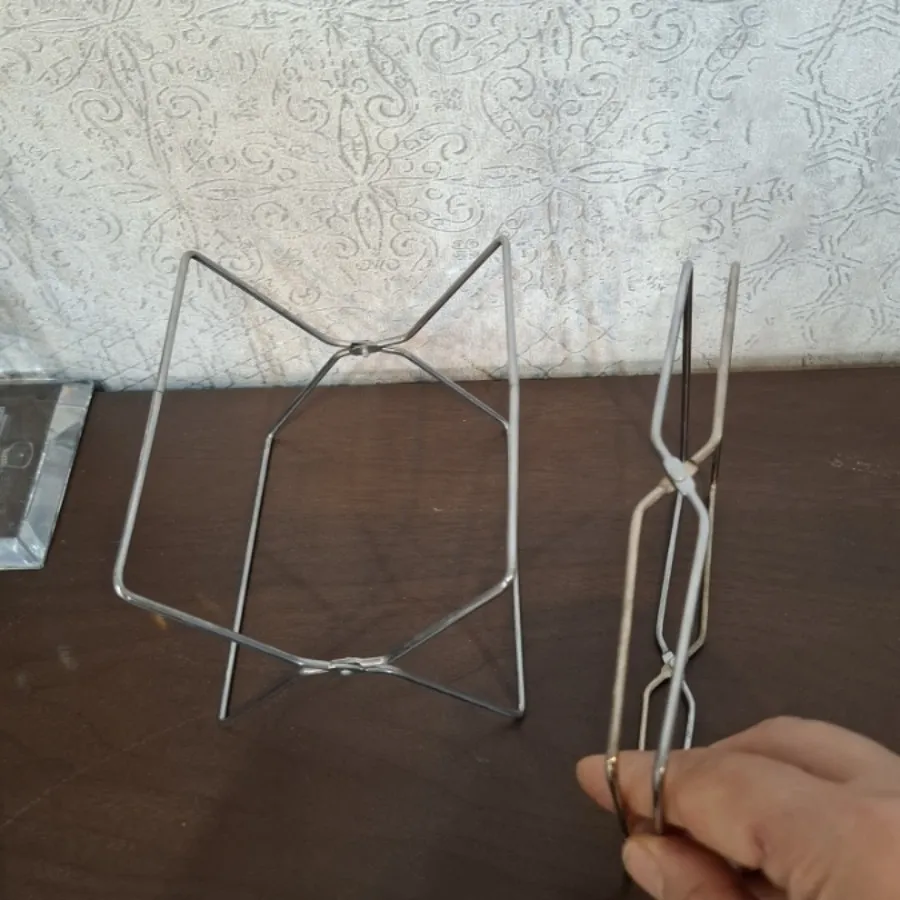 استند فلزی تاشو