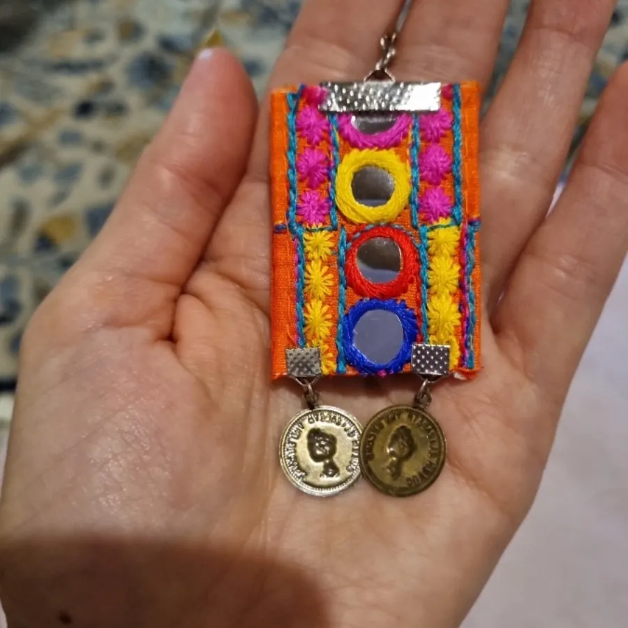 گوشواره رشتی دوزی