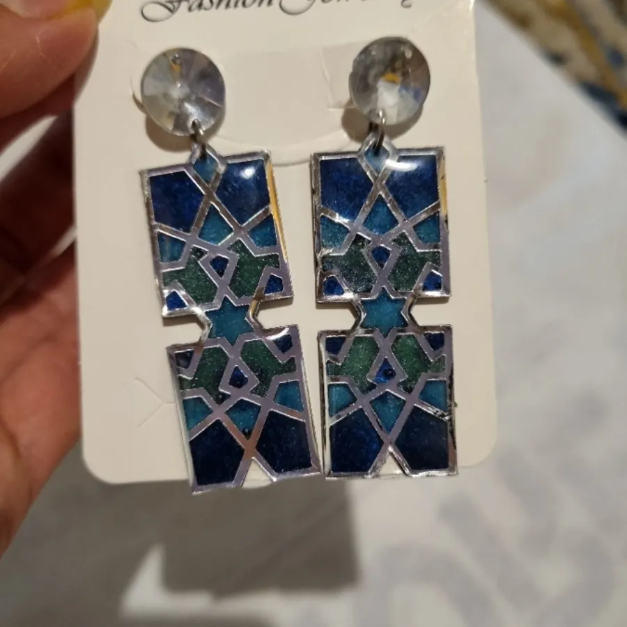 گوشواره رزین