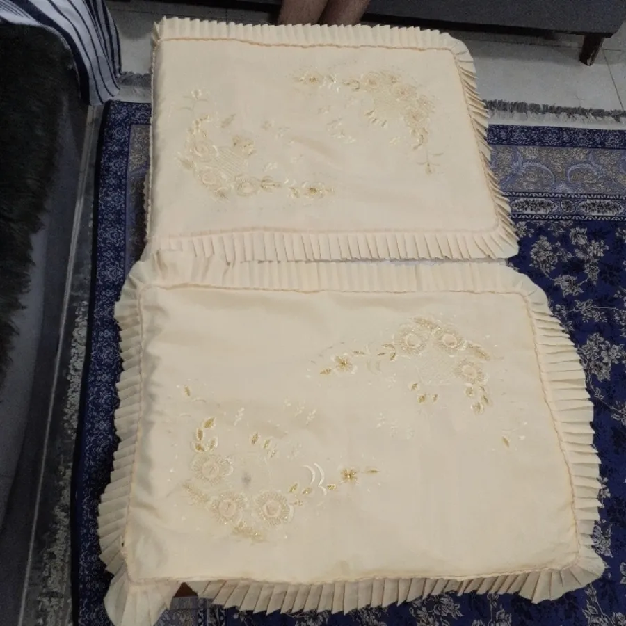 کوسن  رو بالشتی