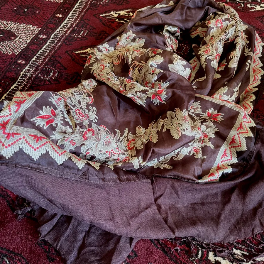 شال قهوه ای شیک