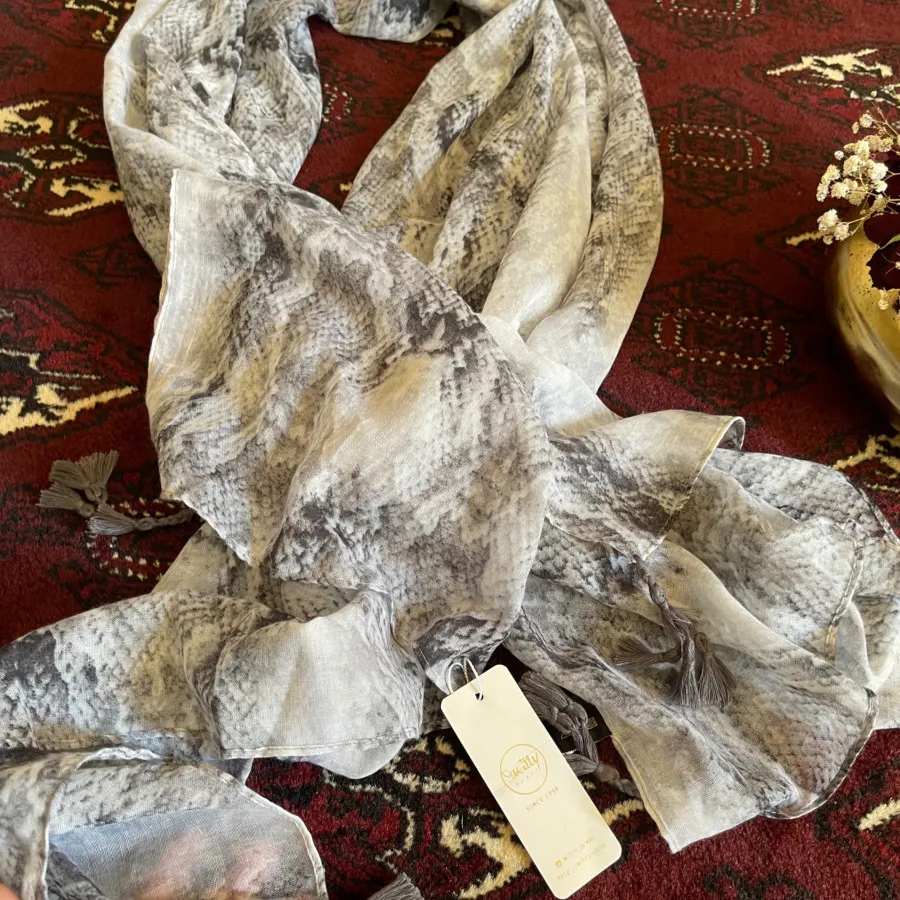 شال طرح پوست ماری