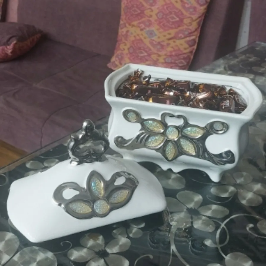 شکلات خوری