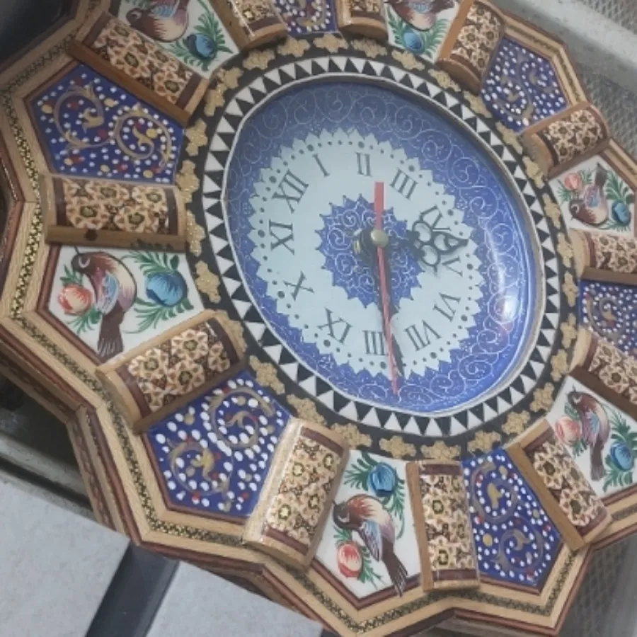 ساعت دیواری