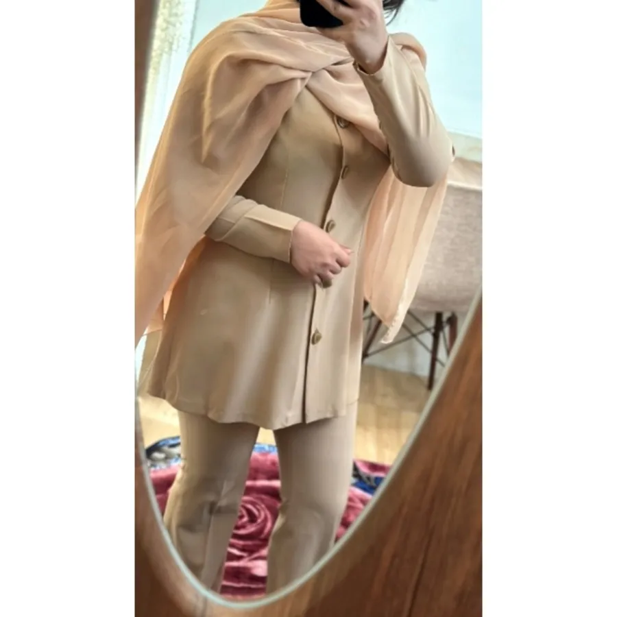 کت و شلوار استخوانی