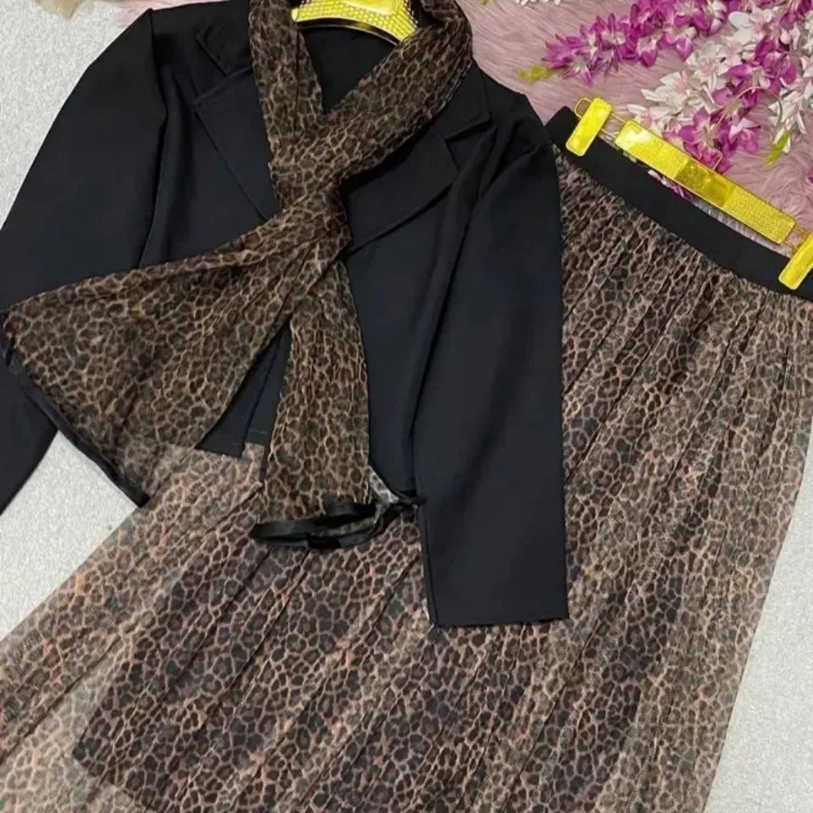 ست سه تیکه پلنگی