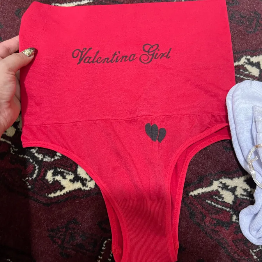 جوراب توکرک و شورت گنی