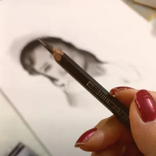 هدیه  مودنگار و خاص