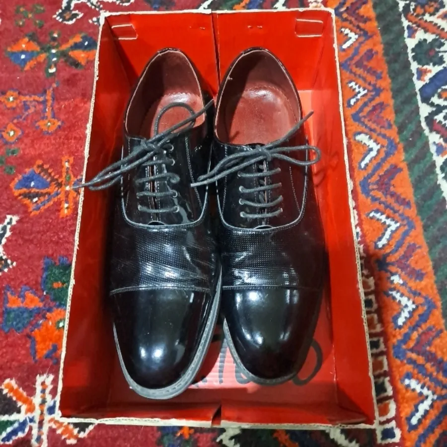 کفش ورنی مردانه