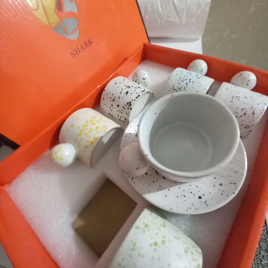 فنجون ونعلبکی