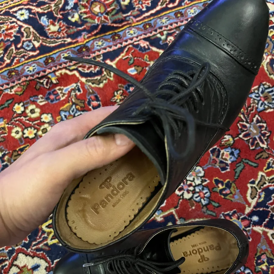 کفش چرم پاندورا
