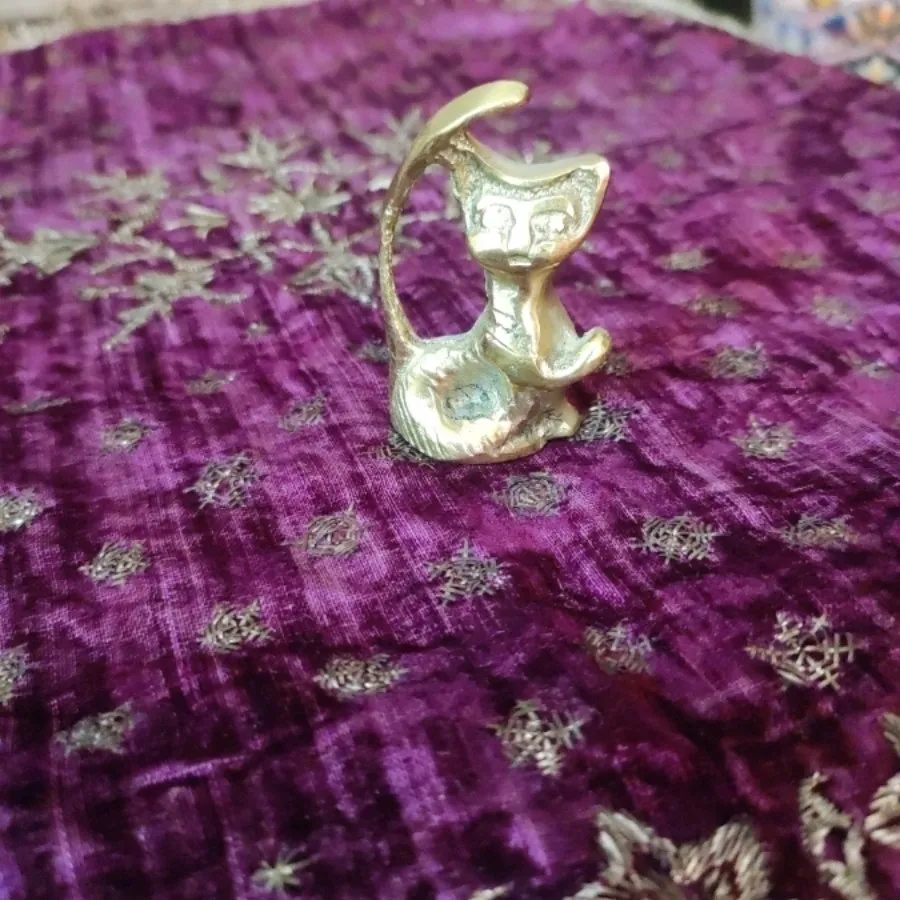 مجسمه پیشی