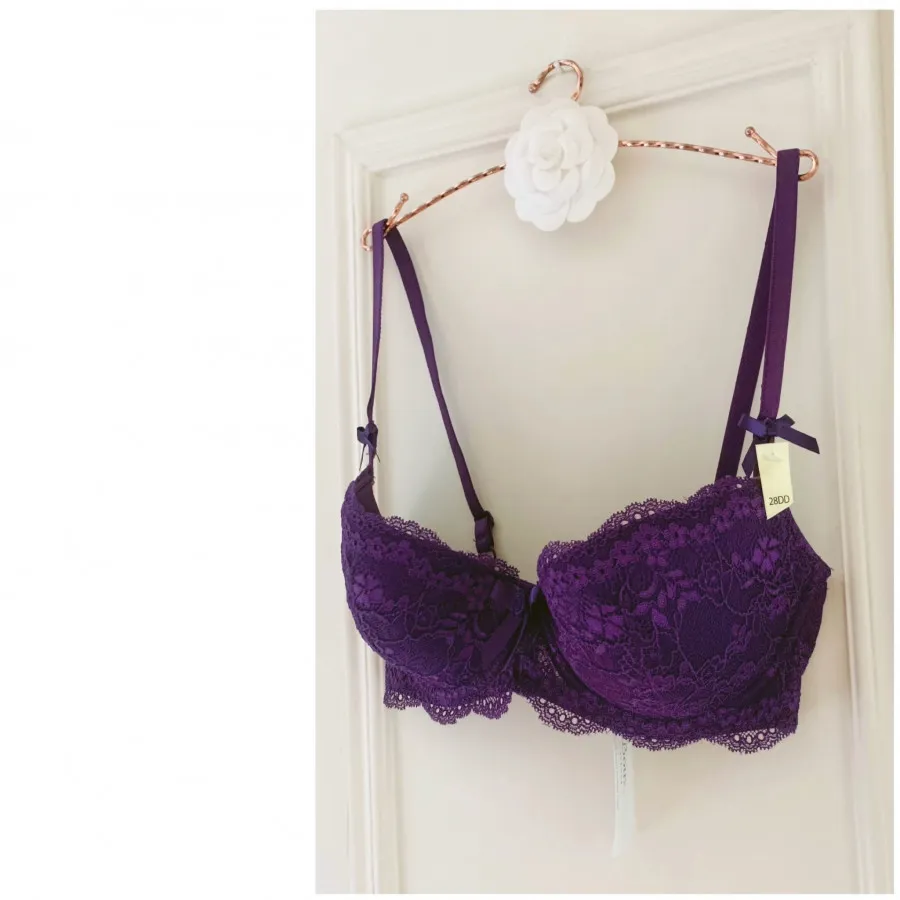 Violet Chloe Balconette