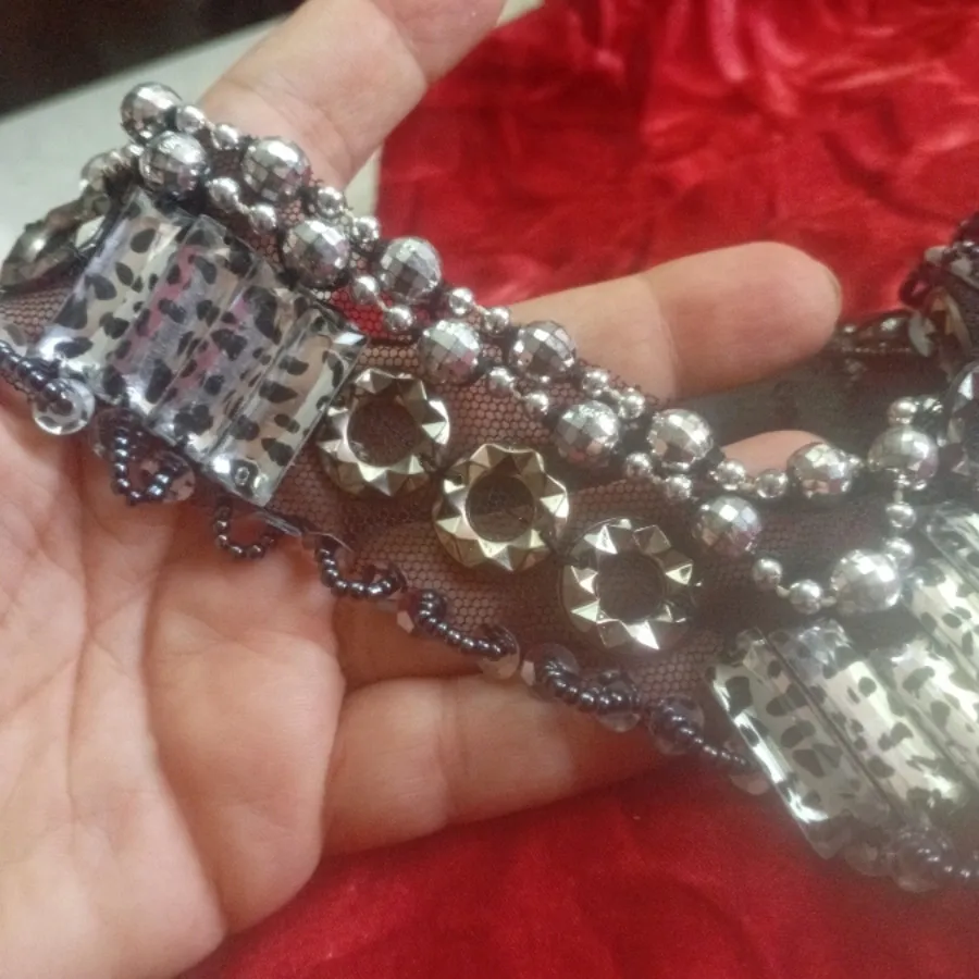 گردنبند پارچه ای نگین دار