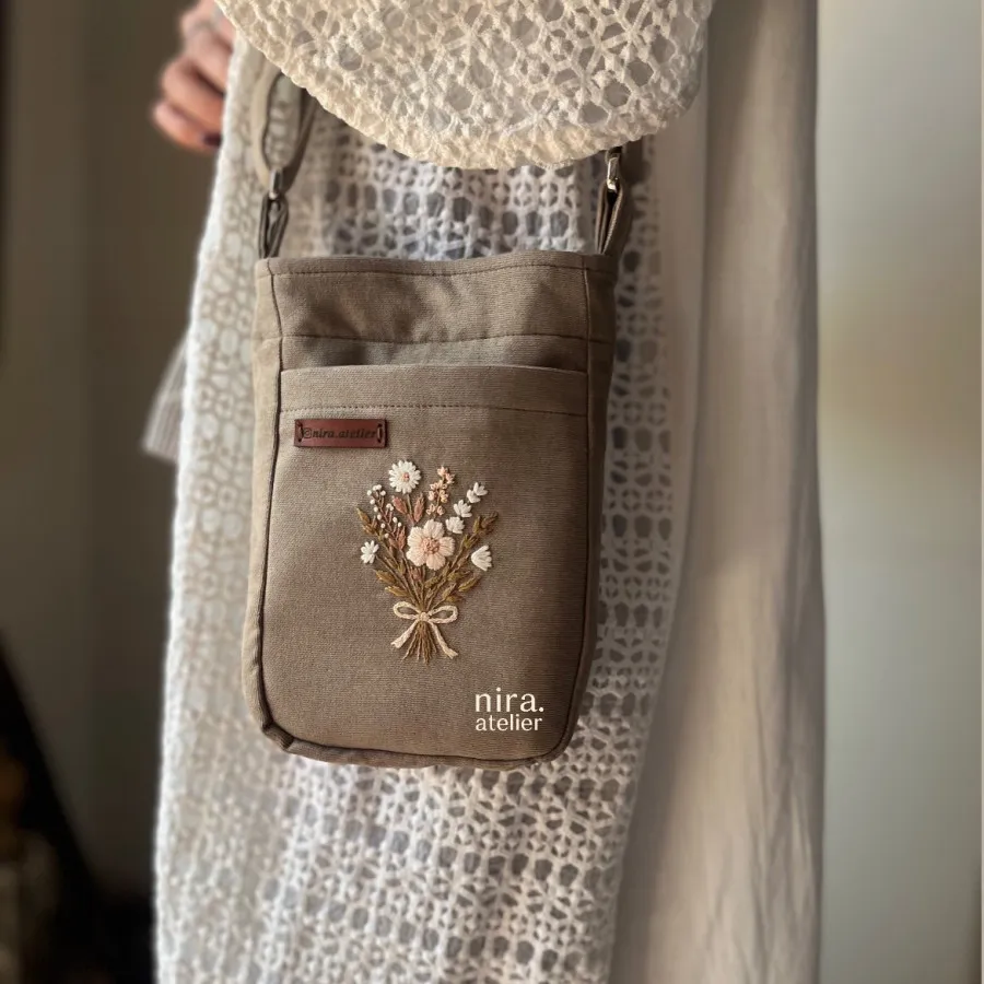 کیف دستدوز