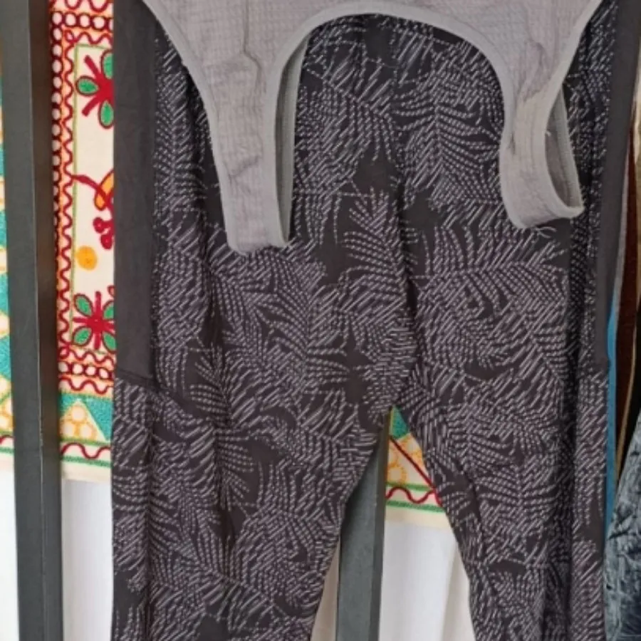 ست نیم تنه و ساق ورزشی
