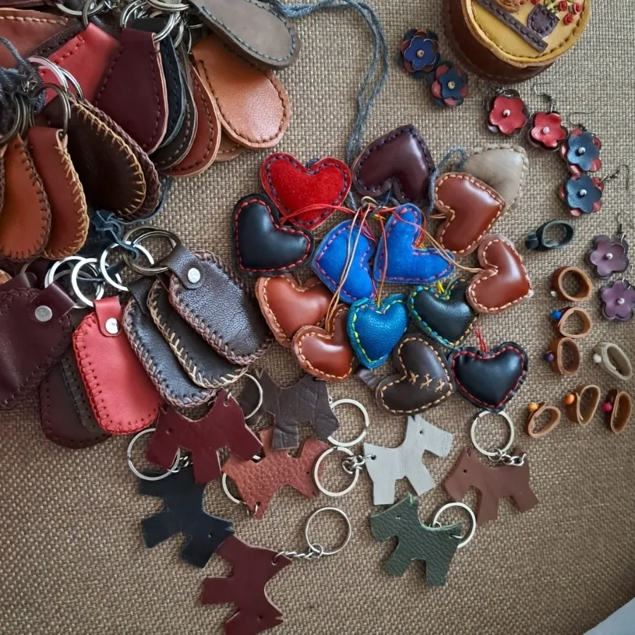 جا کلیدی چرم