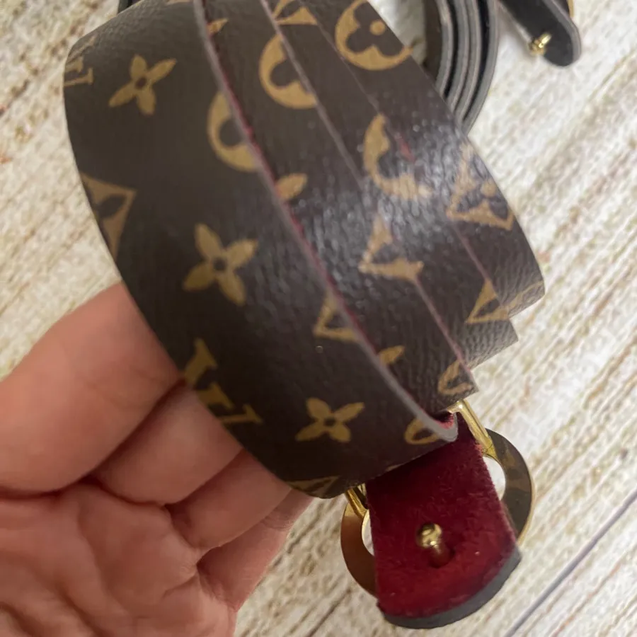 کمربند طرح LV