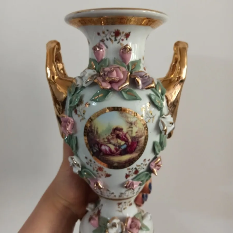 گلدان و گزخوری گل برجسته