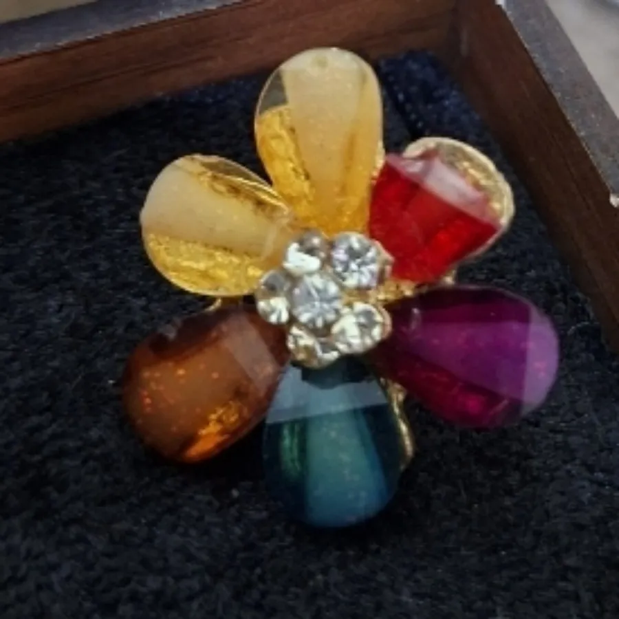 گوشواره گل میخی