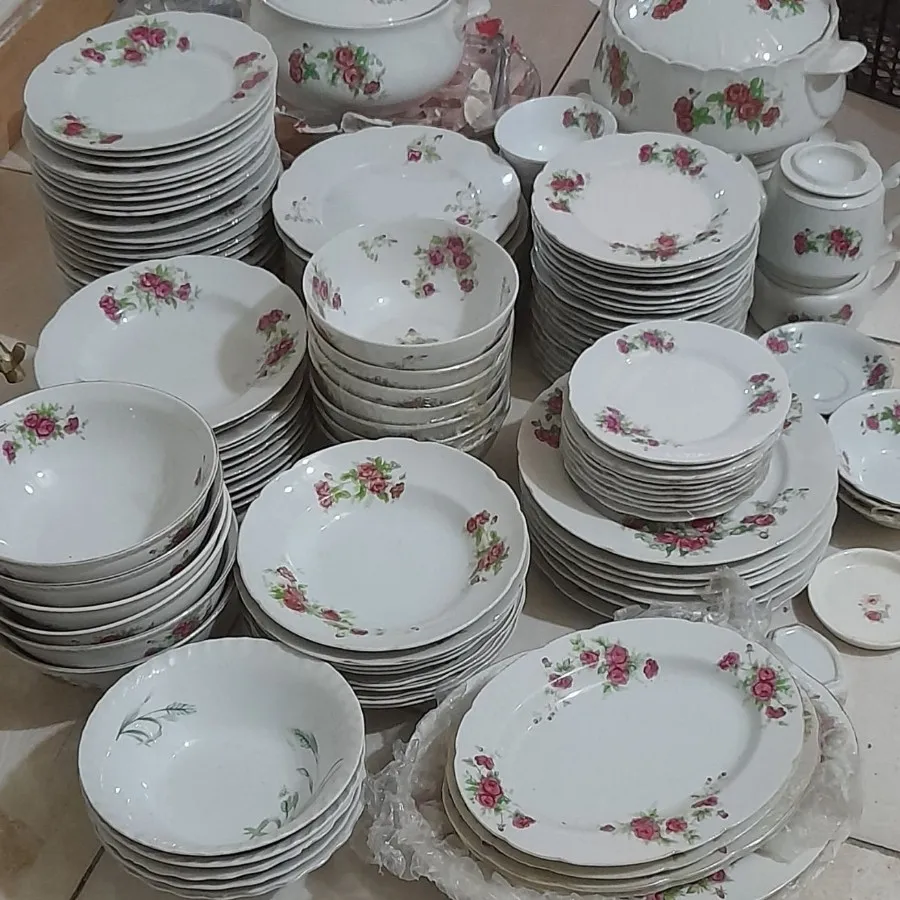 سرویس چینی گلسرخی