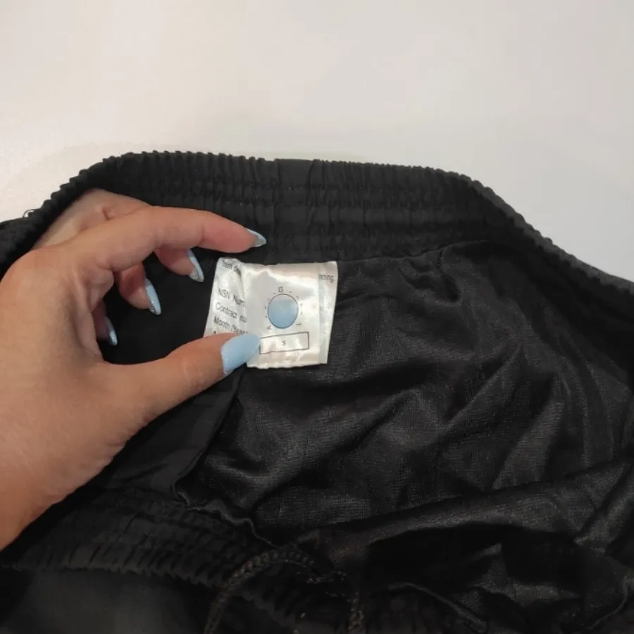شلوارک زنانه