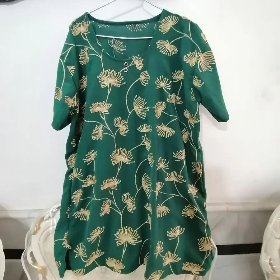 تیشرت گلدوزی