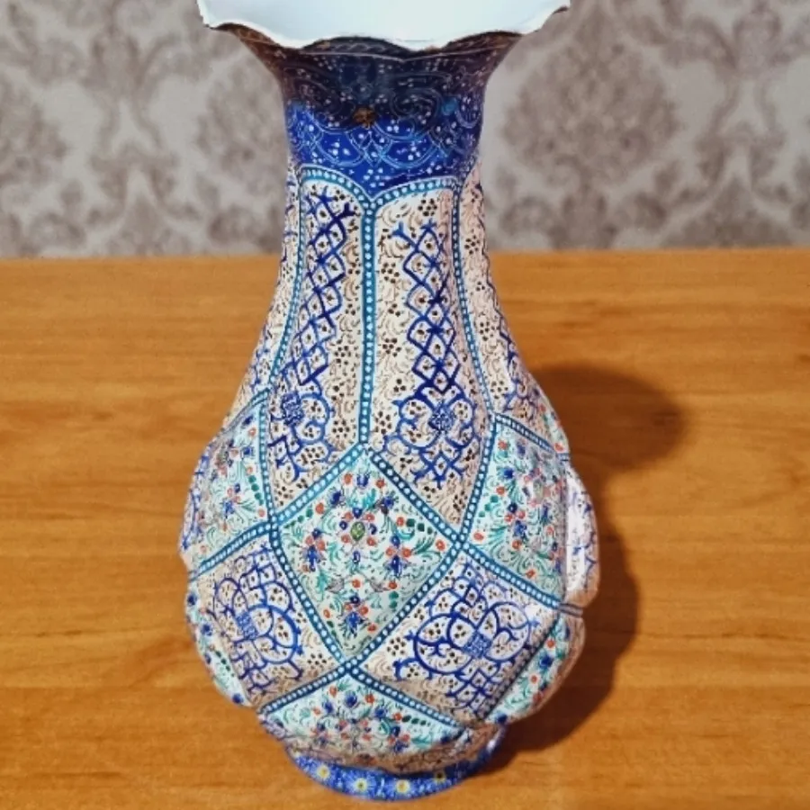 گلدان میناکاری