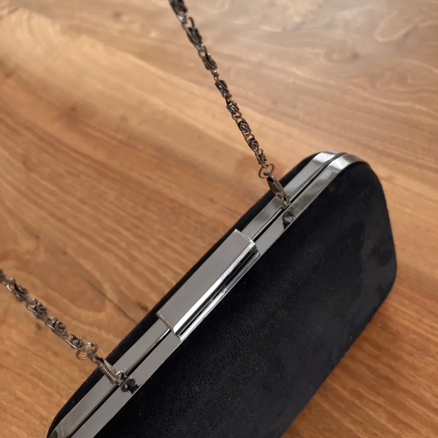 کیف مخمل مشکی