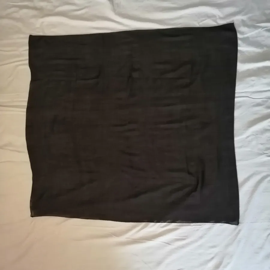 روسری نخی قهوه‌ای شکلاتی