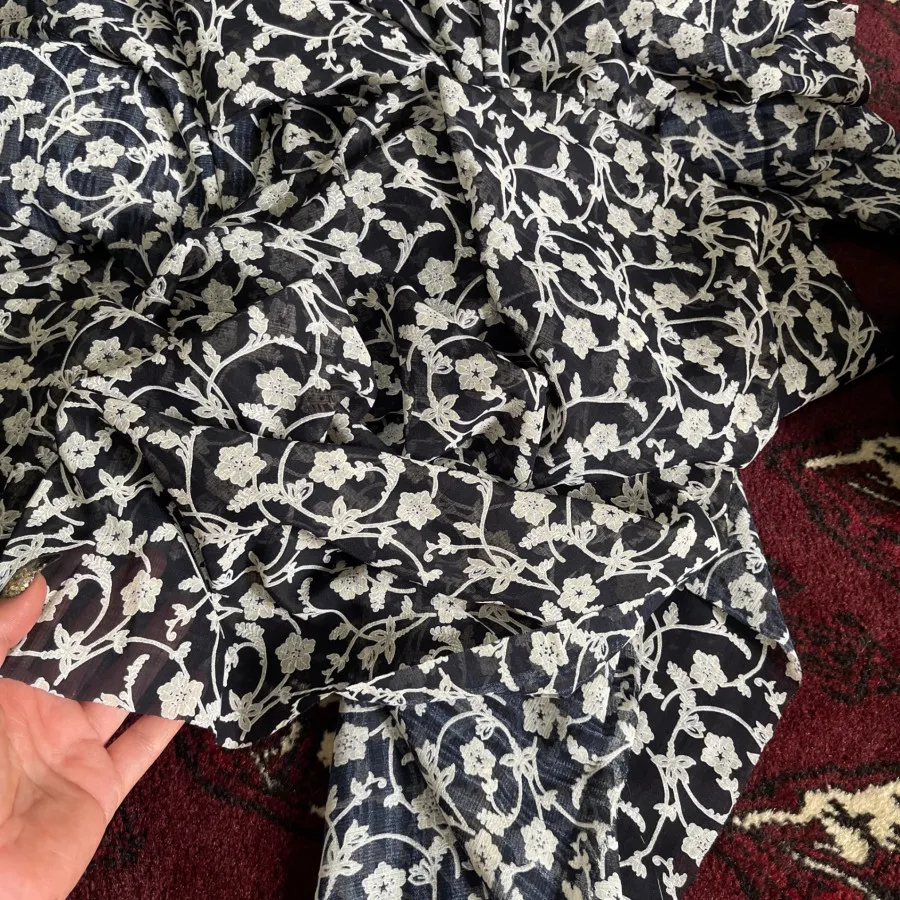 پارچه حریر گلدار