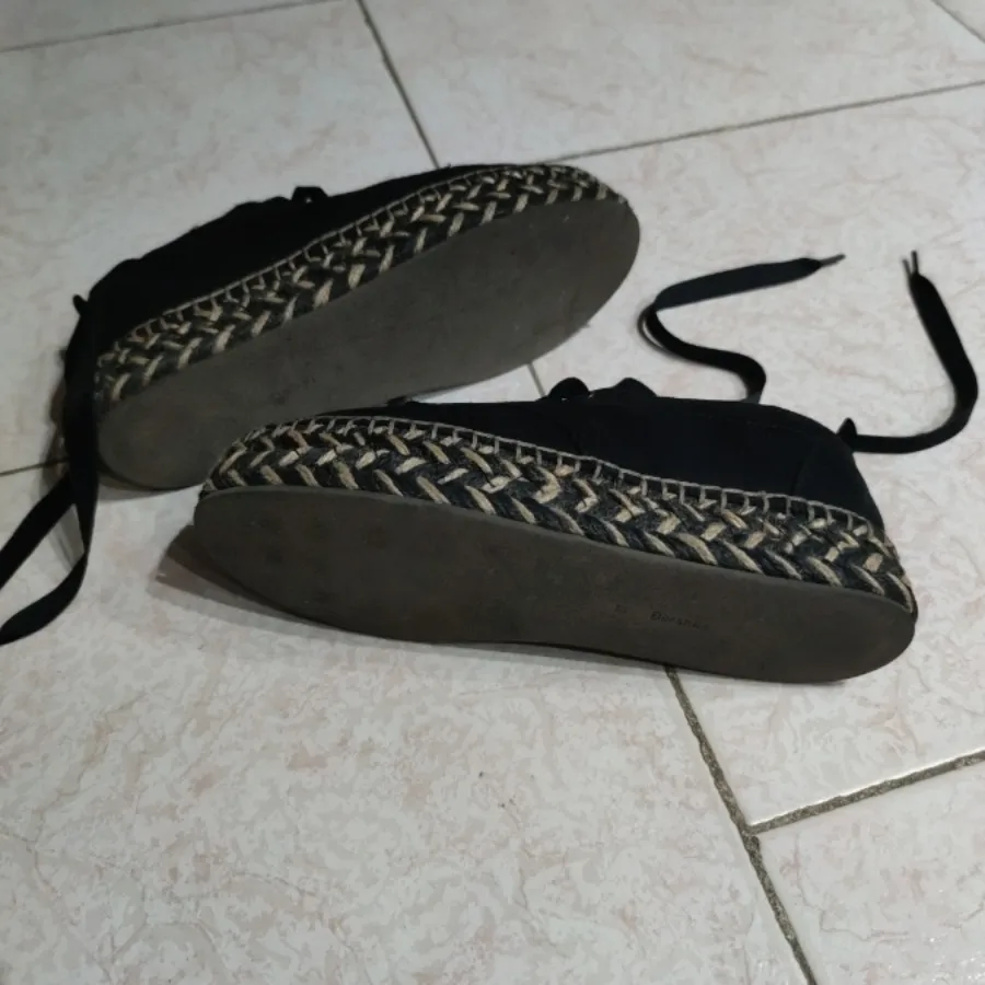 کفش برشکا