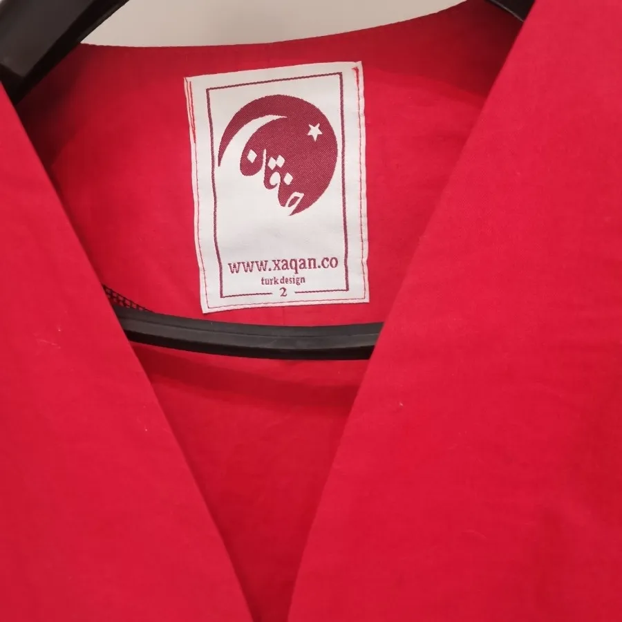 مانتو قرمز