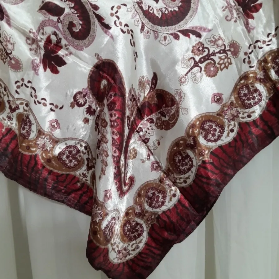 روسری یا مینی اسکارف
