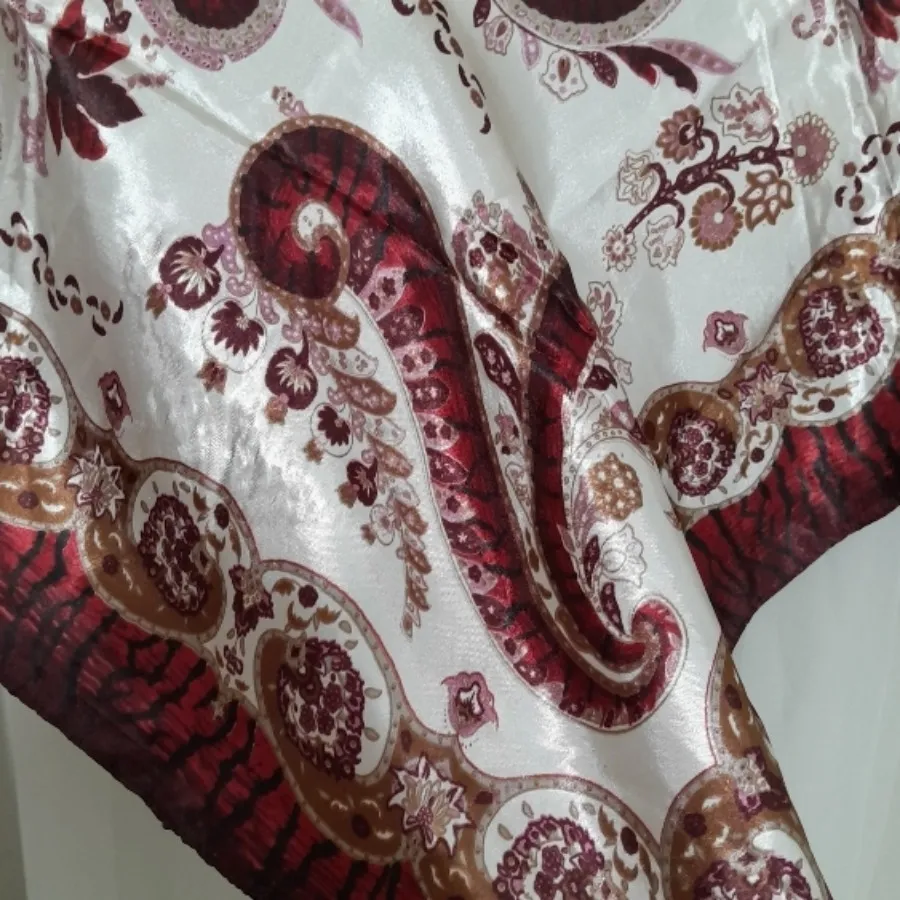 روسری یا مینی اسکارف