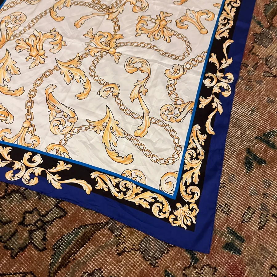 مینی اسکارف