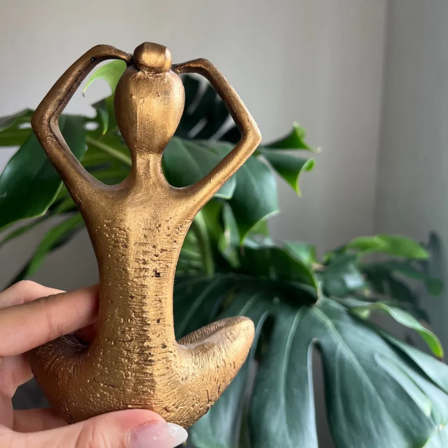 مجسمه یوگا