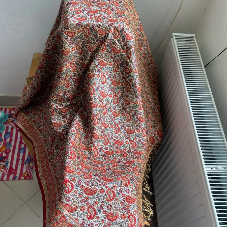 رومیزی بته جغه