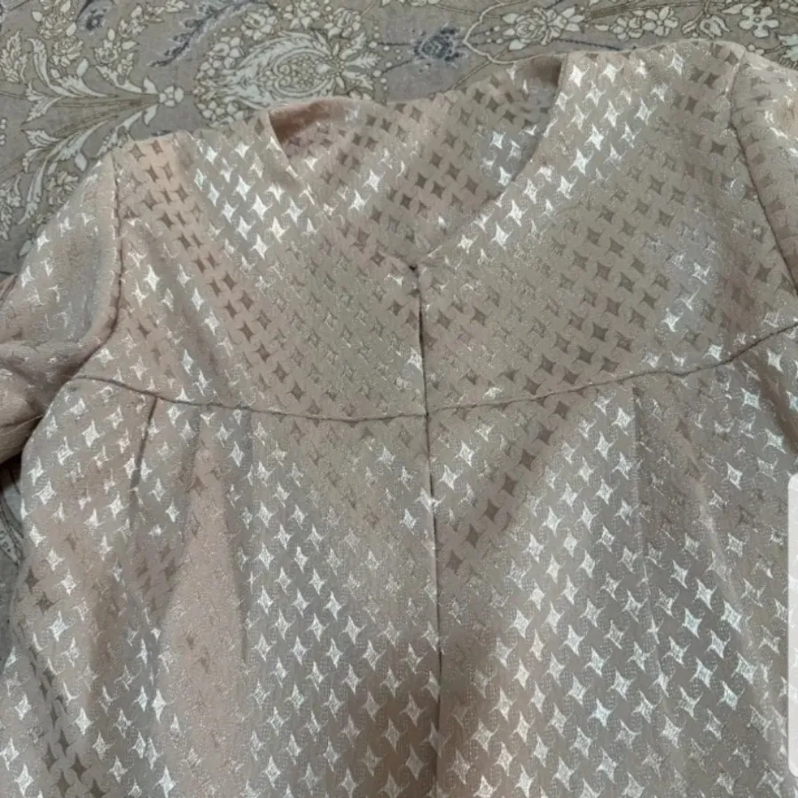 مانتو گلبهی