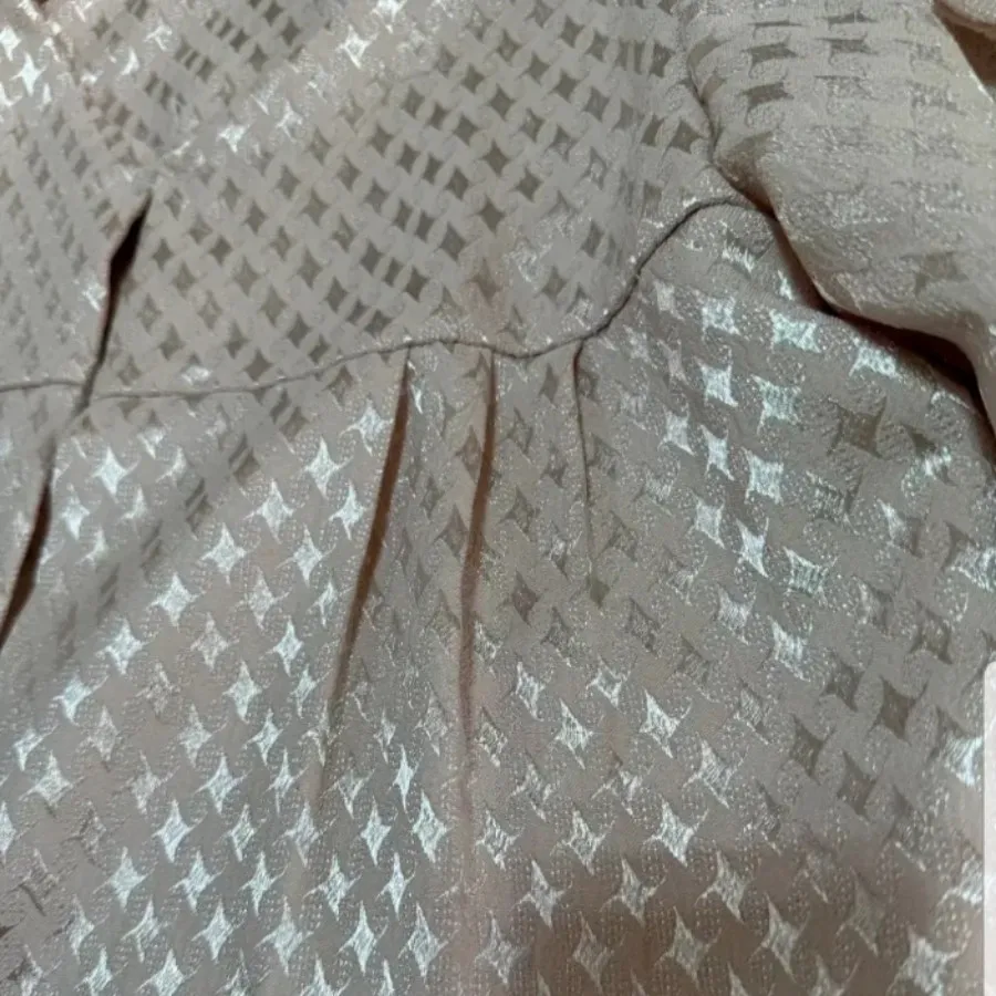 مانتو گلبهی