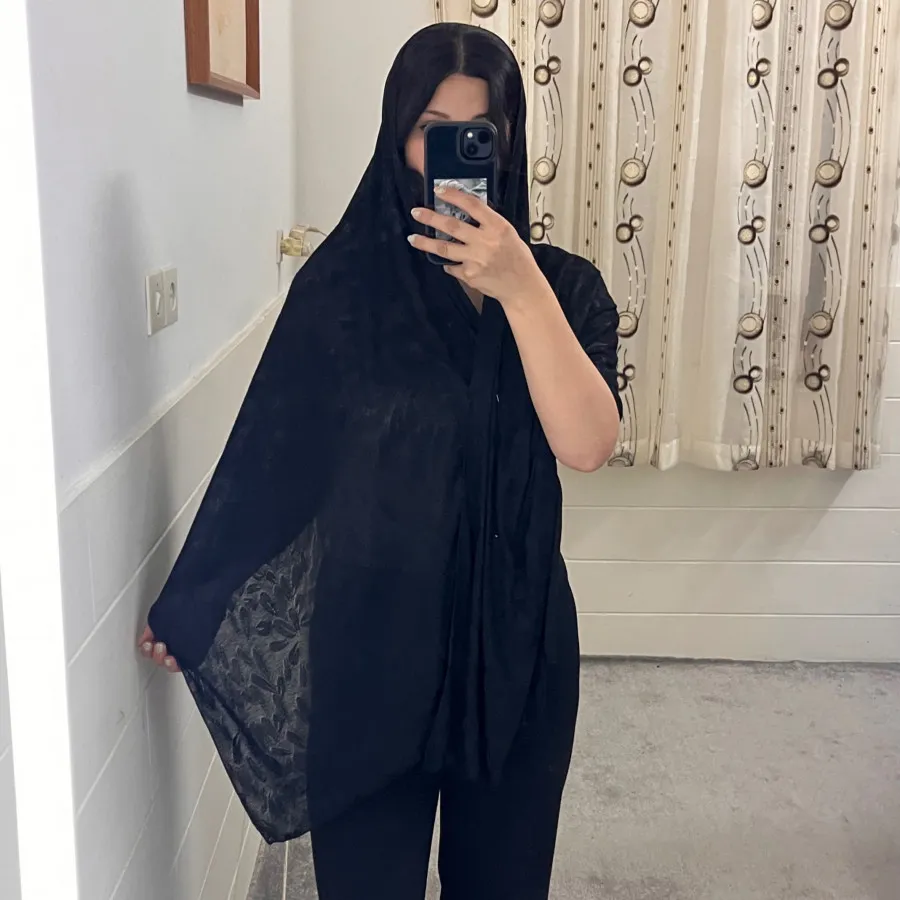 شال مشکی